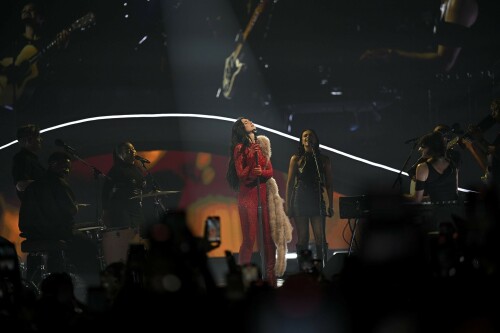 DuaLipa_Amsterdam_June32025_0847bd15327f530aa2.jpeg