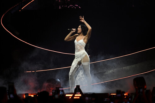 DuaLipa_Amsterdam_June32025_36897ddd0144dfefe1.jpeg