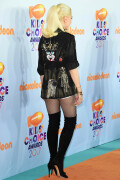 GwenStefani_2017KCA_BlackOutfit_HQPicsSpace_23239a54e582ccc2895