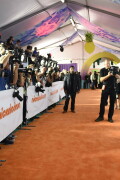 GwenStefani_2017KCA_BlackOutfit_HQPicsSpace_284f3b0f0f1b671d9a5