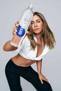 JenniferAniston_2025_SmartwaterPromo_3c096ec2af895df0f