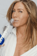 JenniferAniston_SmartwaterAd_Animations-116caed727a6543045