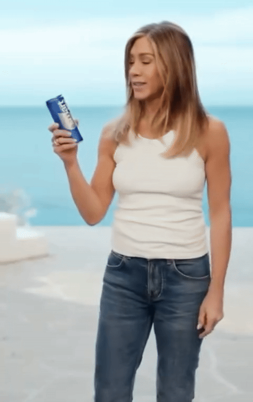JenniferAniston_SmartwaterAd_Animations-56a98b47c34359a65.gif