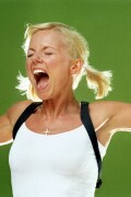 Geri_Halliwell_2001_Scream-102d0386382242dea1