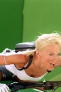 Geri_Halliwell_2001_Scream-5b71a8fd5709fe74e