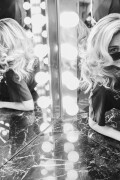 MileyCyrus_MusiCaresPersonOfTheYearShoot_Jan262018_13b28c08a430536a6b