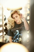 MileyCyrus_MusiCaresPersonOfTheYearShoot_Jan262018_15f2a5c852a216375