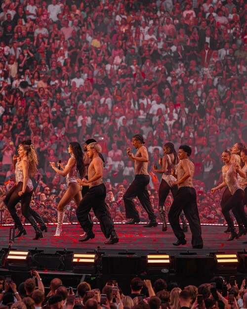 DuaLipa_RadicalOptimismTour_Liverpool_June252025_2409ee1c7834e0019e.jpeg