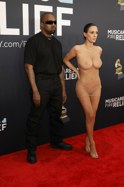BiancaCensori_KanyeWest_2025GrammyAwards_10204c7e8f642b33091.jpeg