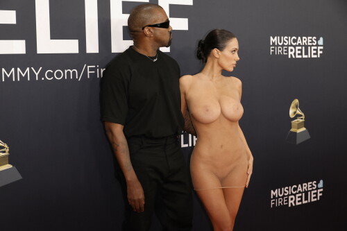 BiancaCensori_KanyeWest_2025GrammyAwards_10471a57f7fa2fa5a90.jpeg
