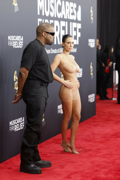 BiancaCensori_KanyeWest_2025GrammyAwards_1092a68bbd7c07d4110.jpeg