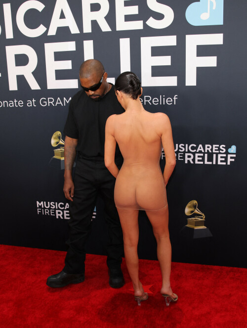 BiancaCensori_KanyeWest_2025GrammyAwards_1155c6aaea759fe76f7.jpeg