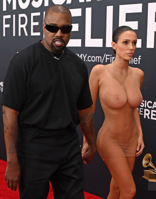 BiancaCensori_KanyeWest_2025GrammyAwards_121b180322d970de6c6.jpeg
