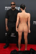 BiancaCensori_KanyeWest_2025GrammyAwards_6232b72abf00c2fdfd