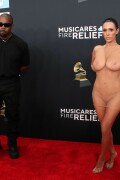 BiancaCensori_KanyeWest_2025GrammyAwards_767b68aef9b6b53a08