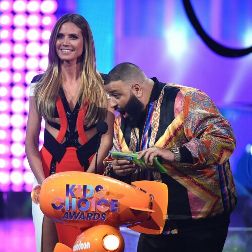 HeidiKlum_2017KCA_HQPicsSpace_7906972738376dac8a