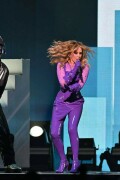 KylieMinogue_TENSIONTOUR_Paris_June292025_10acae133890768aa7