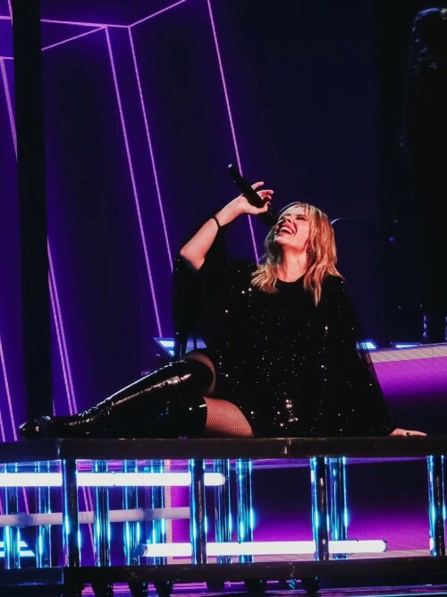 KylieMinogue_TENSIONTOUR_Paris_June292025_1b831958886167ff4.jpeg