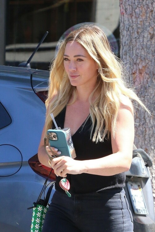 HilaryDuff_July92025_2579ee50eb2791a011.jpeg