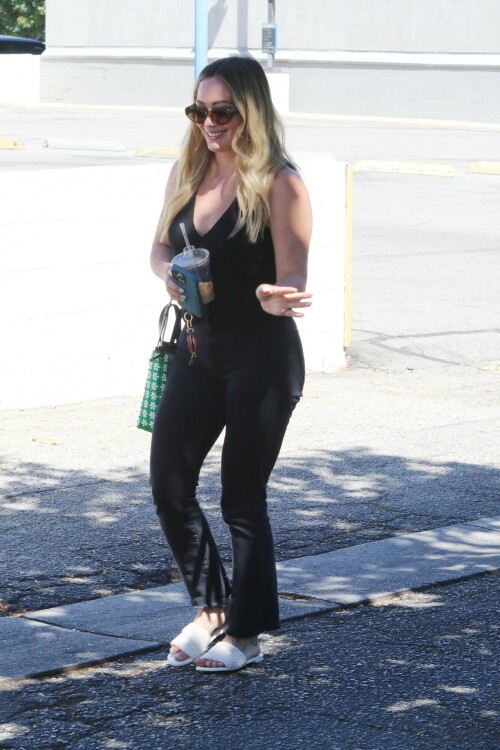 HilaryDuff_July92025_26a434cf59bd69e21.jpeg