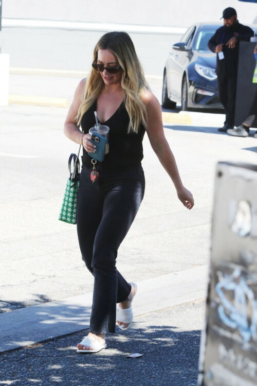 HilaryDuff_July92025_3b9fd3b722948e9ce.jpeg