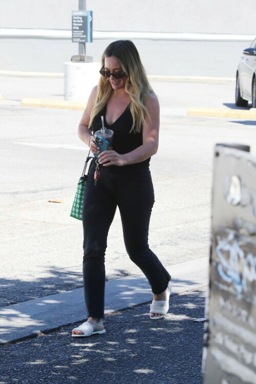 HilaryDuff_July92025_63a9db675b7d8c97f.jpeg