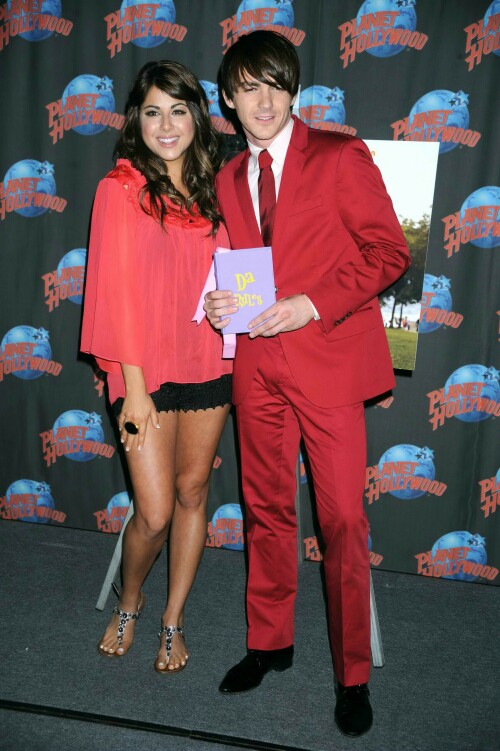 DaniellaMonet_June292011_HQPicsSpace_2211864e472d146c88.jpeg