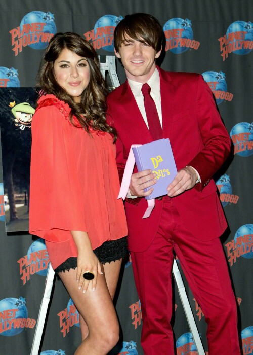 DaniellaMonet_June292011_HQPicsSpace_340ea6c7fb47e1cfab.jpeg