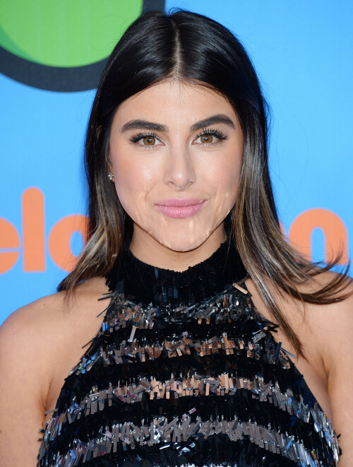 DaniellaMonet_KidsChoiceAwards2018_30743d49894999c12.jpeg