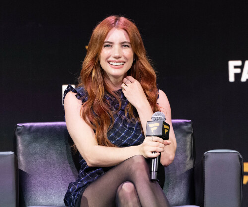 EmmaRoberts_FanaticsFest_June202025_120fd5a777a4a44942.jpeg