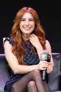 EmmaRoberts_FanaticsFest_June202025_120fd5a777a4a44942