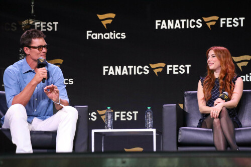EmmaRoberts_FanaticsFest_June202025_20846ea566fb43c948.jpeg