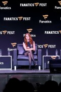 EmmaRoberts_FanaticsFest_June202025_262b3f3a590cf9cdb