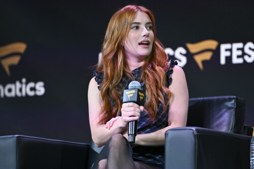 EmmaRoberts_FanaticsFest_June202025_50696ac11b8fbdcda7.jpeg
