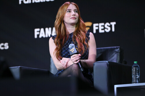 EmmaRoberts_FanaticsFest_June202025_5360e4941edfaf16fd.jpeg