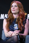 EmmaRoberts_FanaticsFest_June202025_647db00c8a74d8e4d4