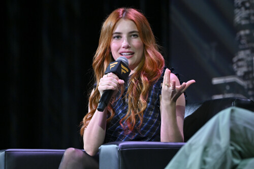 EmmaRoberts_FanaticsFest_June202025_66a6a2dbab765c87fc.jpeg