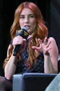 EmmaRoberts_FanaticsFest_June202025_67e8362e4bc9d9c219