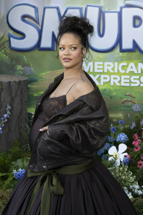 Rihanna_Smurfs_July132025_108a64a4821993b0ca1