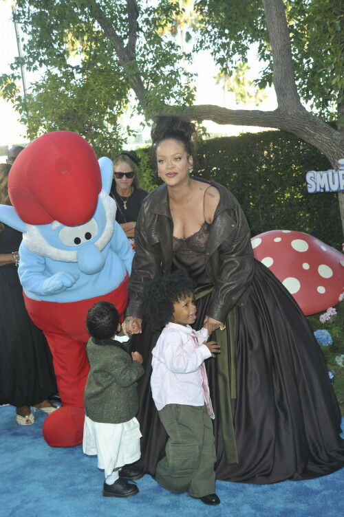 Rihanna_Smurfs_July132025_10a0e493c7aad3eecd