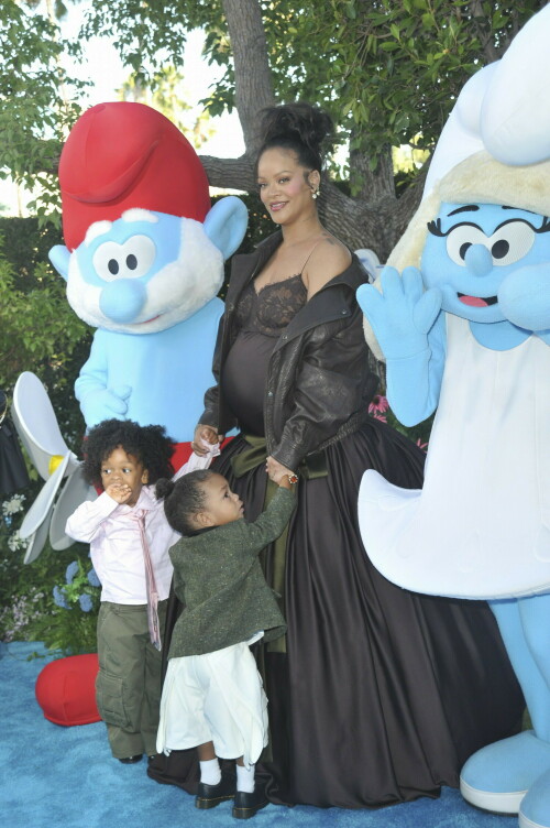 Rihanna_Smurfs_July132025_12330cf44a30f701bc