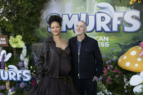 Rihanna_Smurfs_July132025_1353ce8ac69556529db