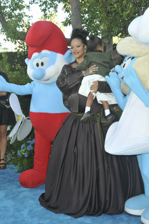 Rihanna_Smurfs_July132025_147e2c4da413458622