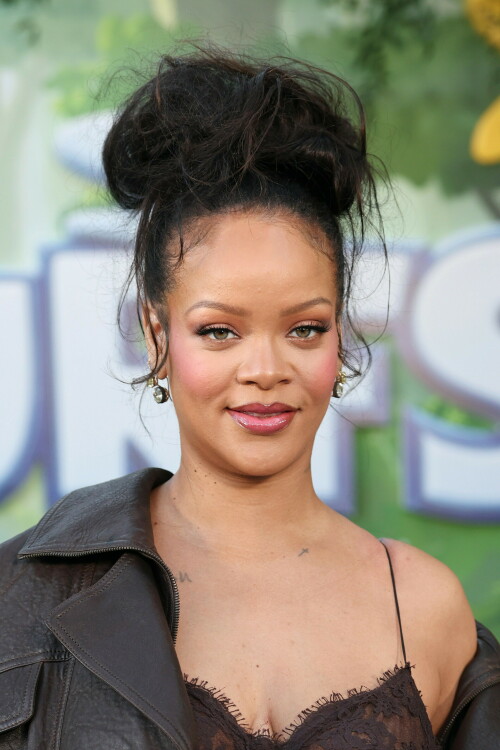 Rihanna_Smurfs_July132025_152da8fec715a46812d