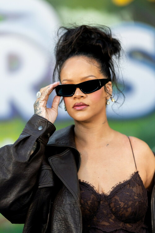 Rihanna_Smurfs_July132025_160d990912ab08679b1