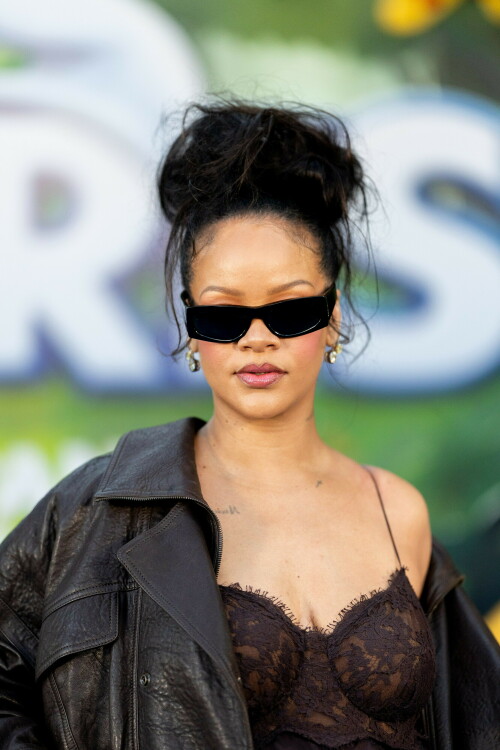 Rihanna_Smurfs_July132025_1632129e34ee6e3b094