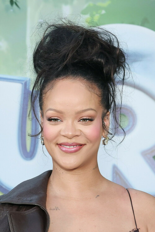 Rihanna_Smurfs_July132025_1764f8f8447054bb7