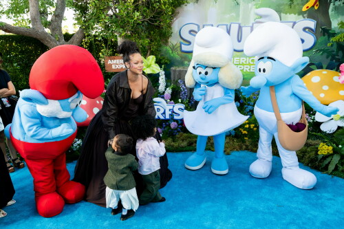 Rihanna_Smurfs_July132025_1865d79cbd91c4a31b7
