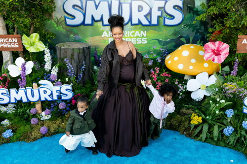Rihanna_Smurfs_July132025_1931d0a49899a42765d