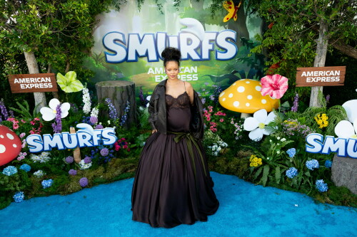 Rihanna_Smurfs_July132025_195504b4e20efc64f3e